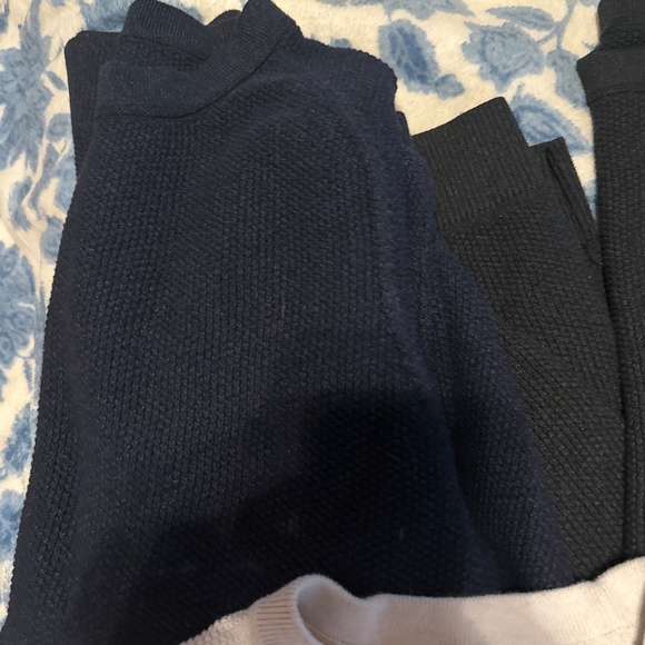 Lululemon long sleeve sweater - Picture 3 of 4